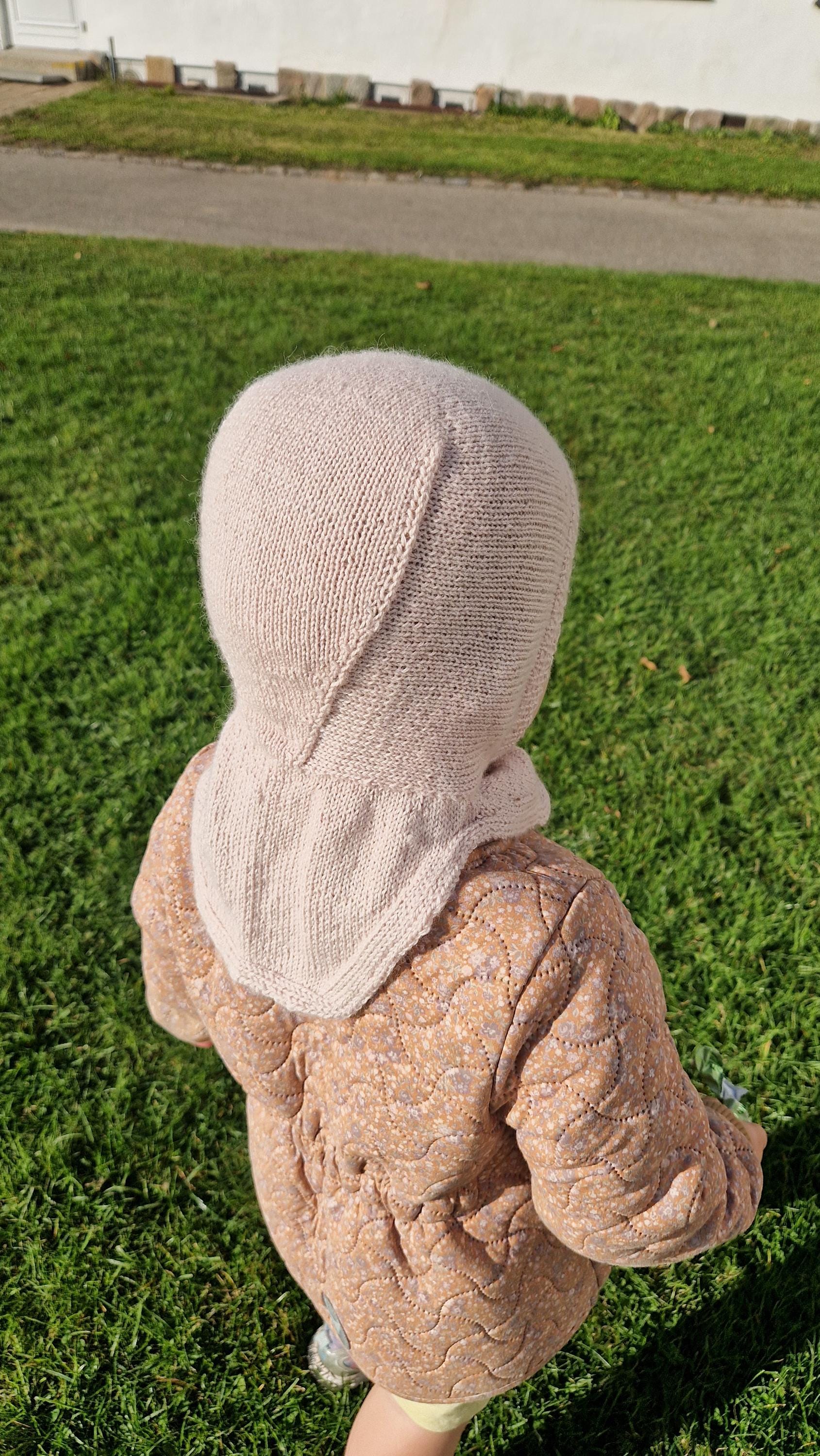 Aura Balaclava Pattern PDF – Silky, Breathable Autumn Hat for Children